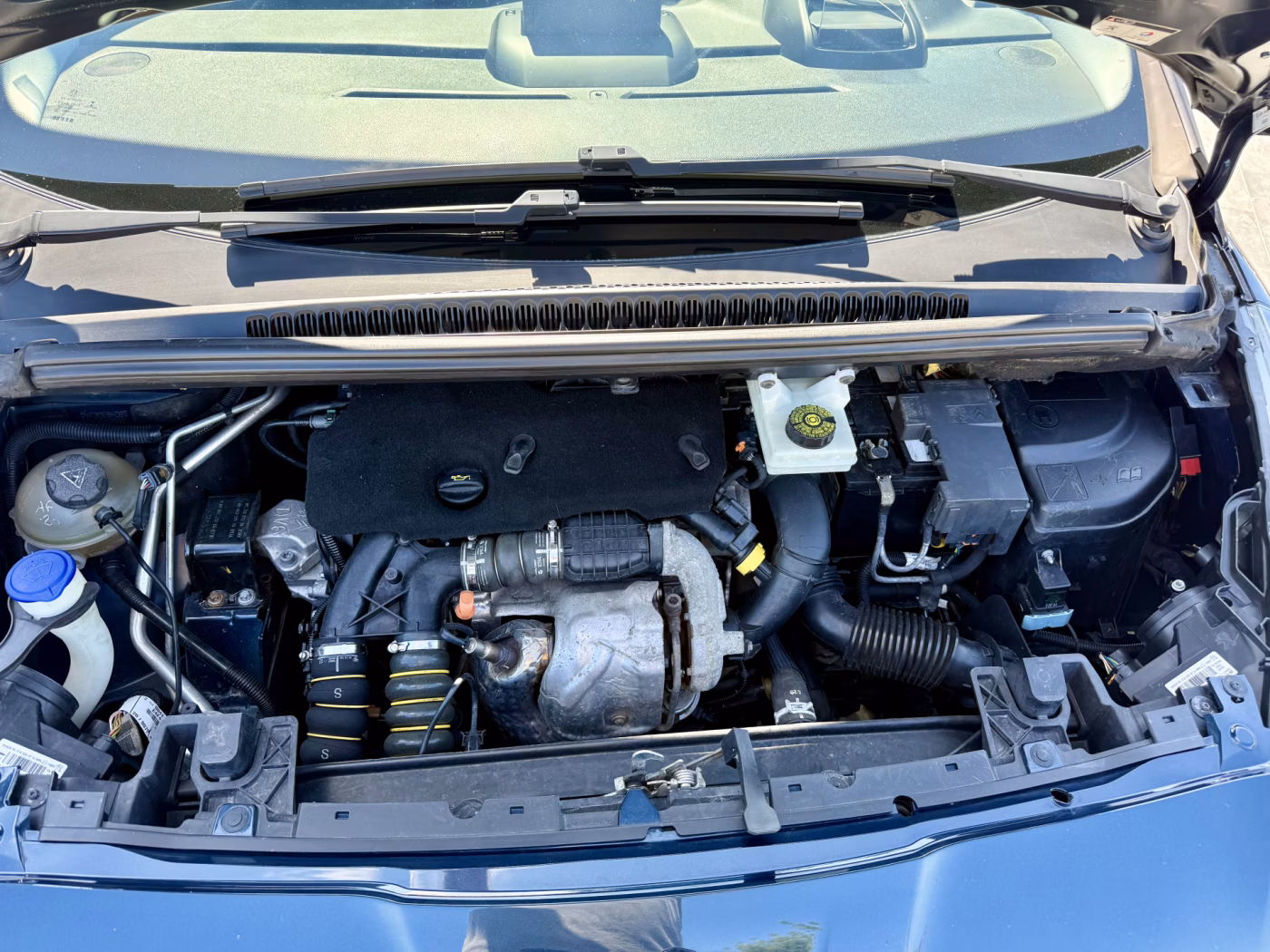 Peugeot 5008 фото 27