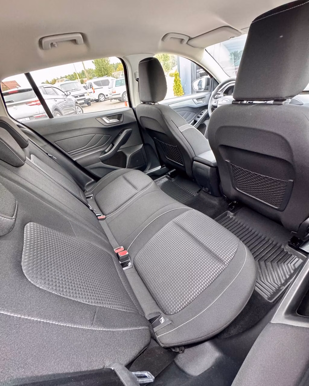 Ford Focus фото 13