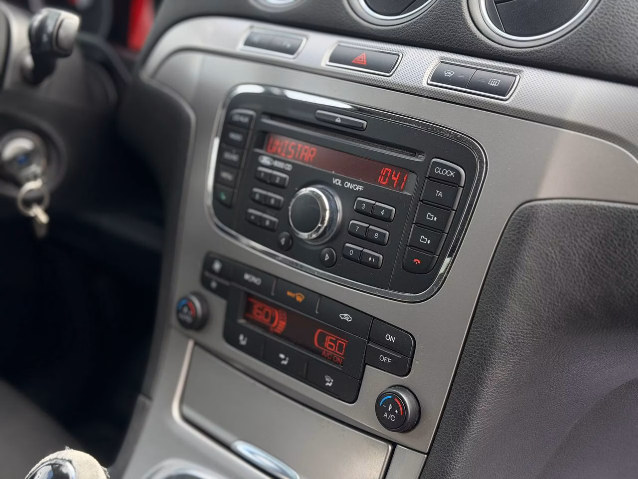 Ford Galaxy фото 15