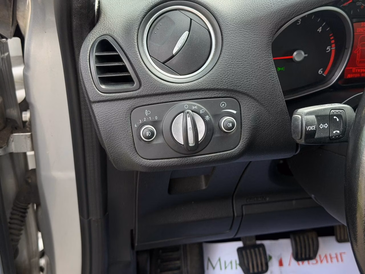 Ford Galaxy фото 18