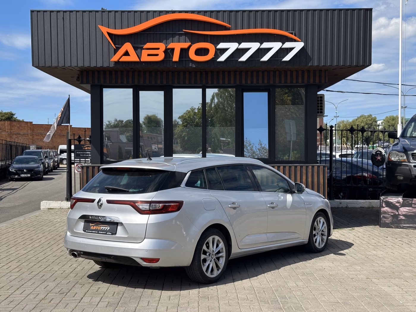 Renault Megane фото 2