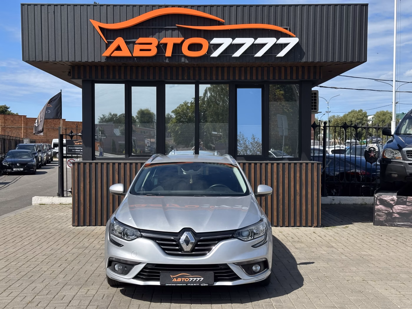 Renault Megane фото 6