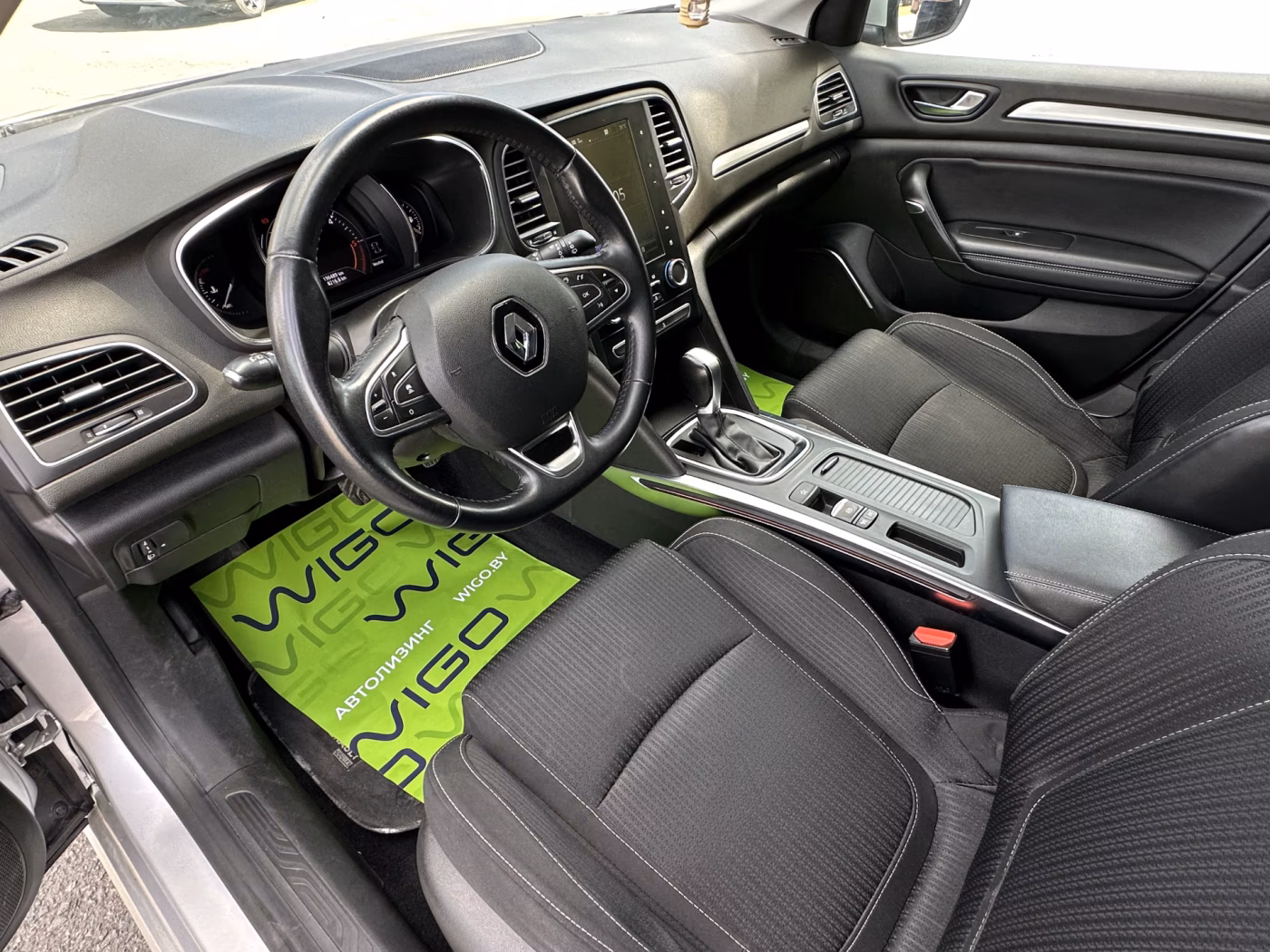 Renault Megane фото 12