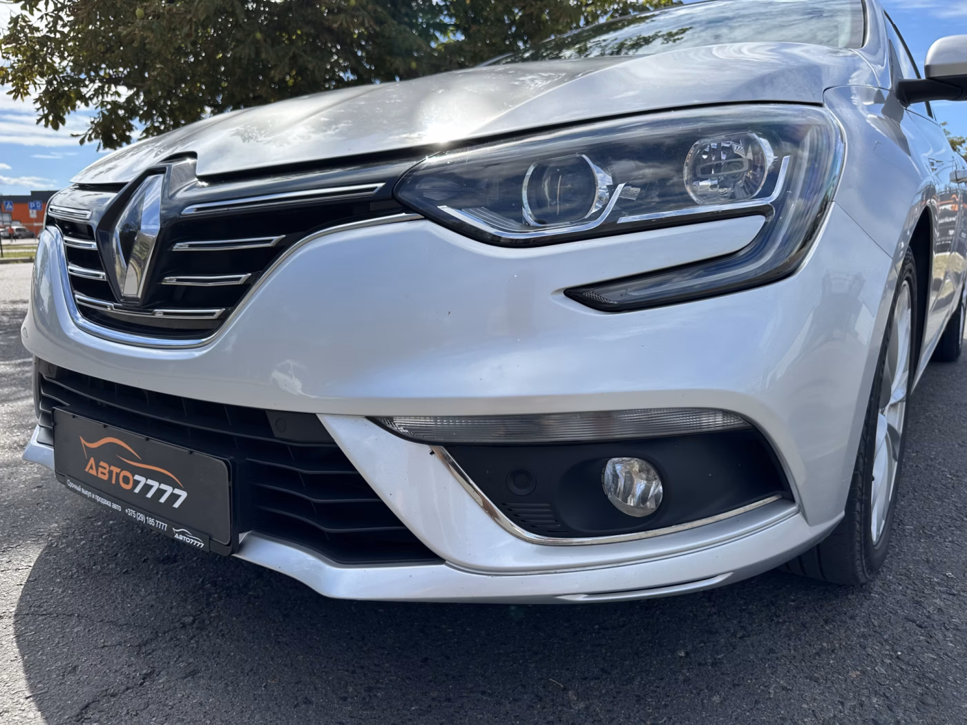 Renault Megane фото 11