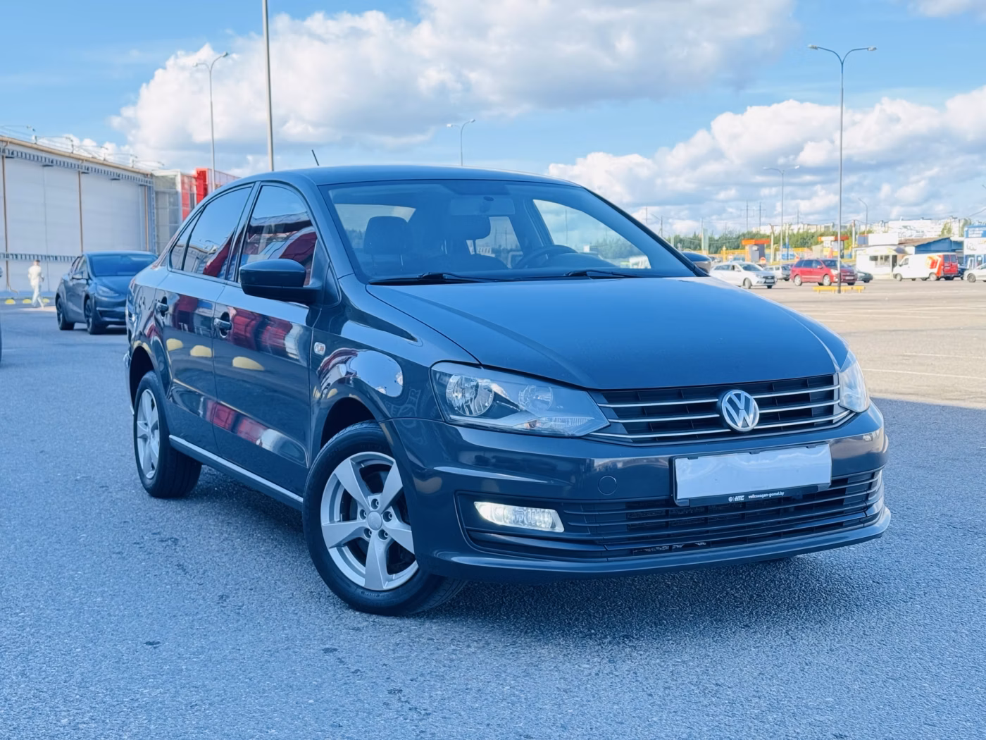 Volkswagen Polo Sedan фото 3