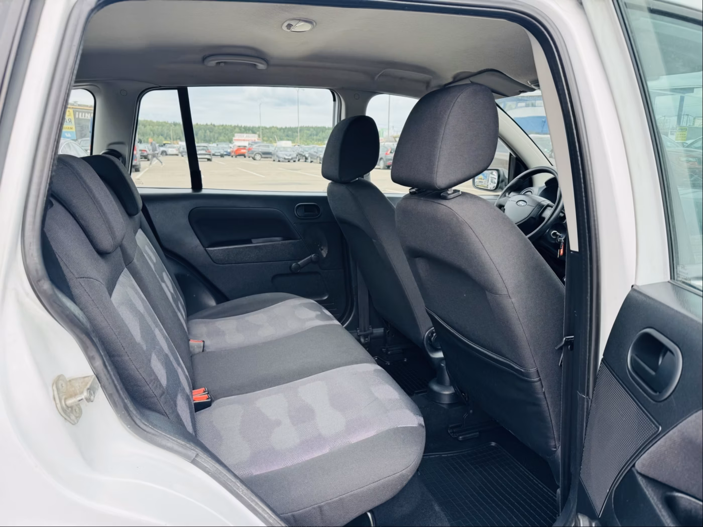 Ford Fusion фото 7