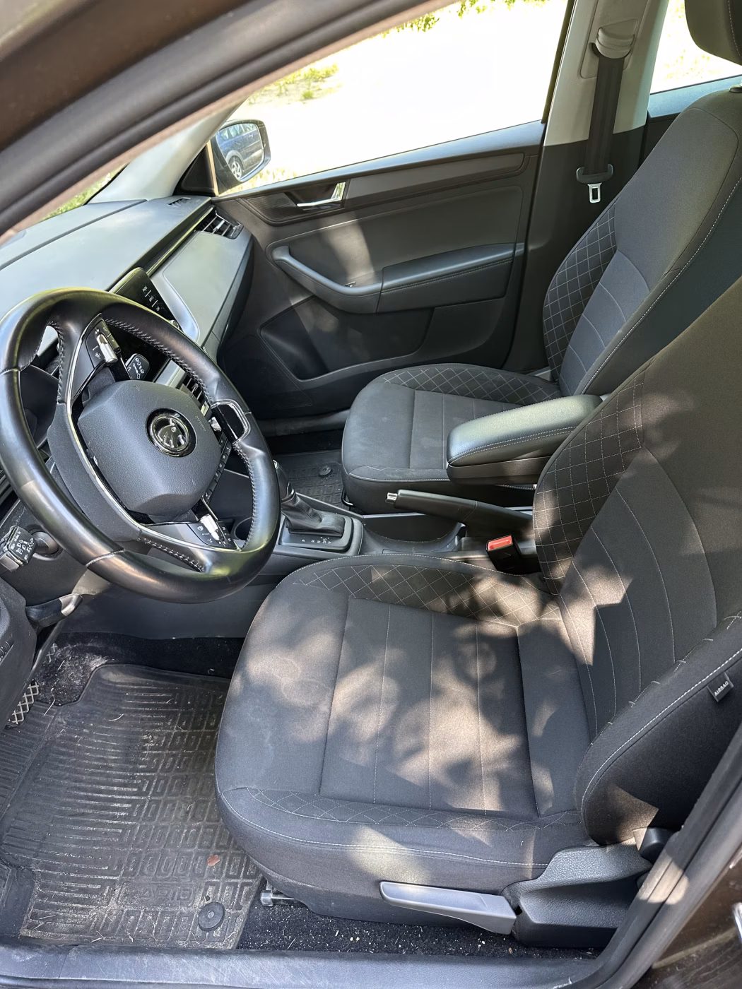 Skoda Rapid фото 4