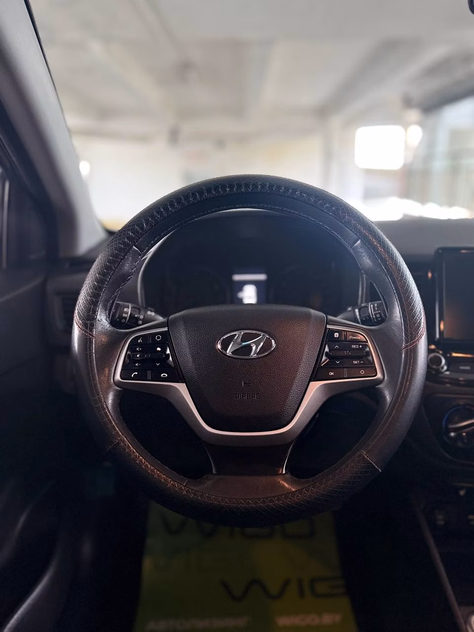 Hyundai Accent фото 12