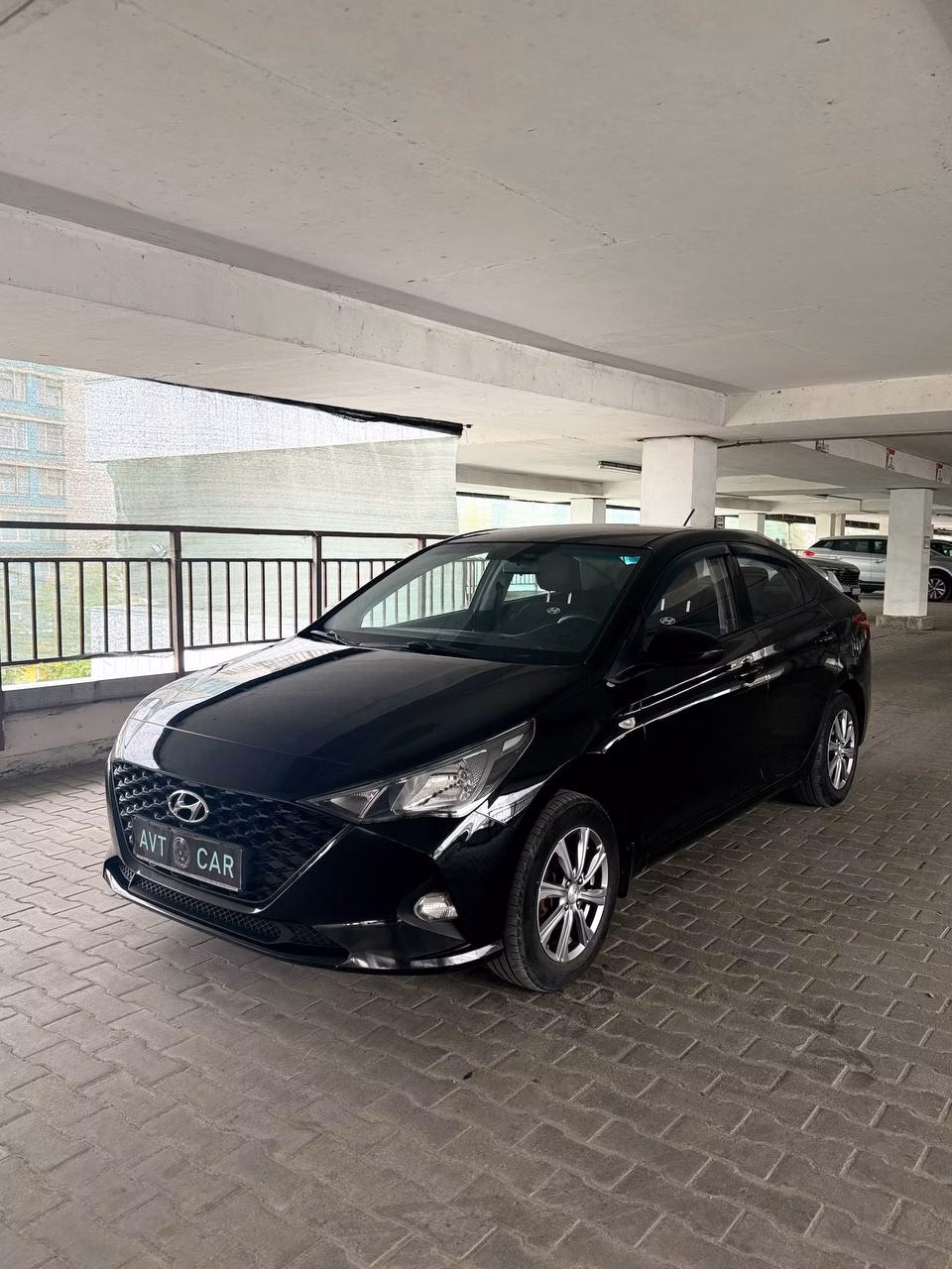Hyundai Accent фото 2