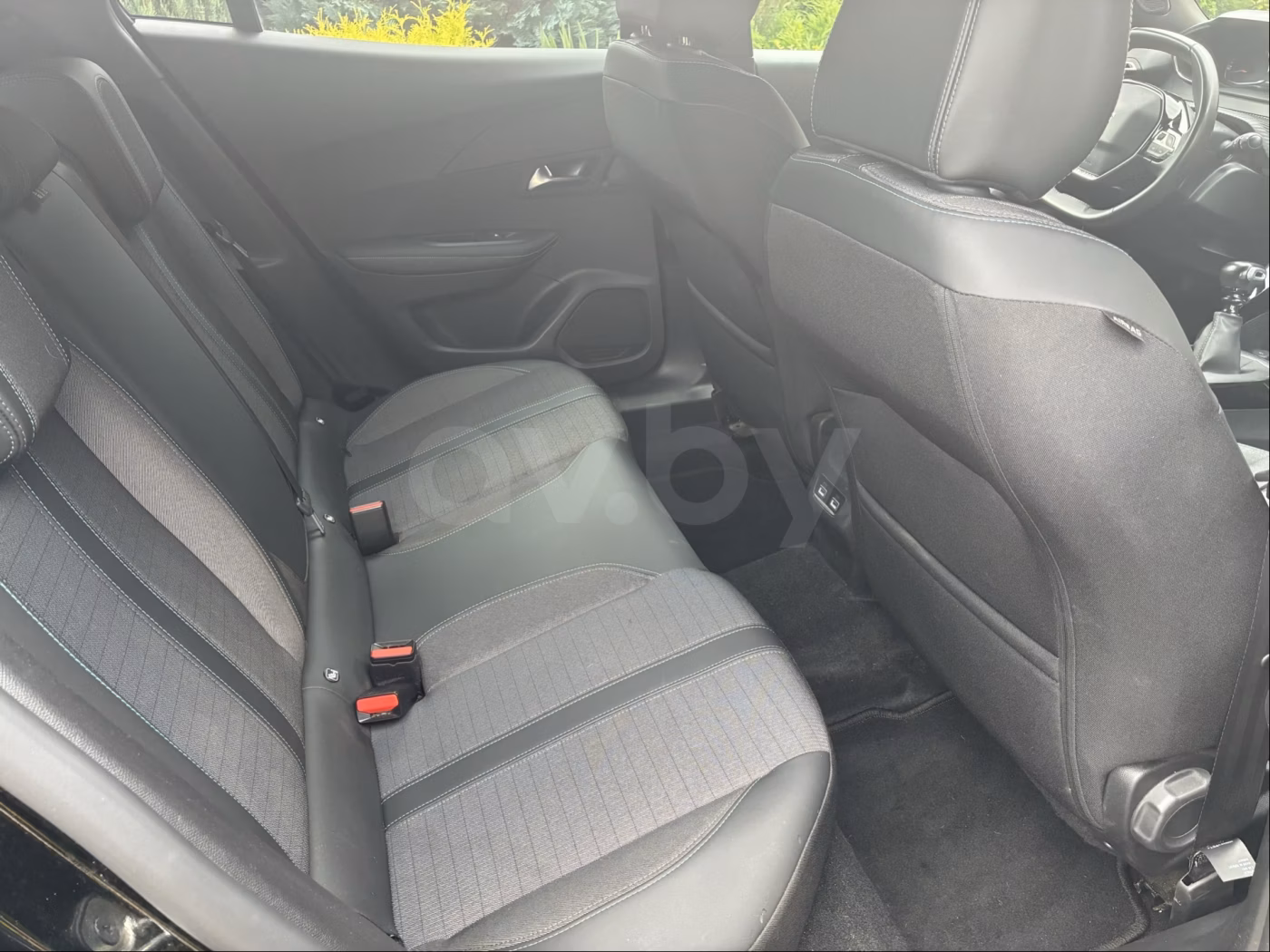 Peugeot 2008 фото 7