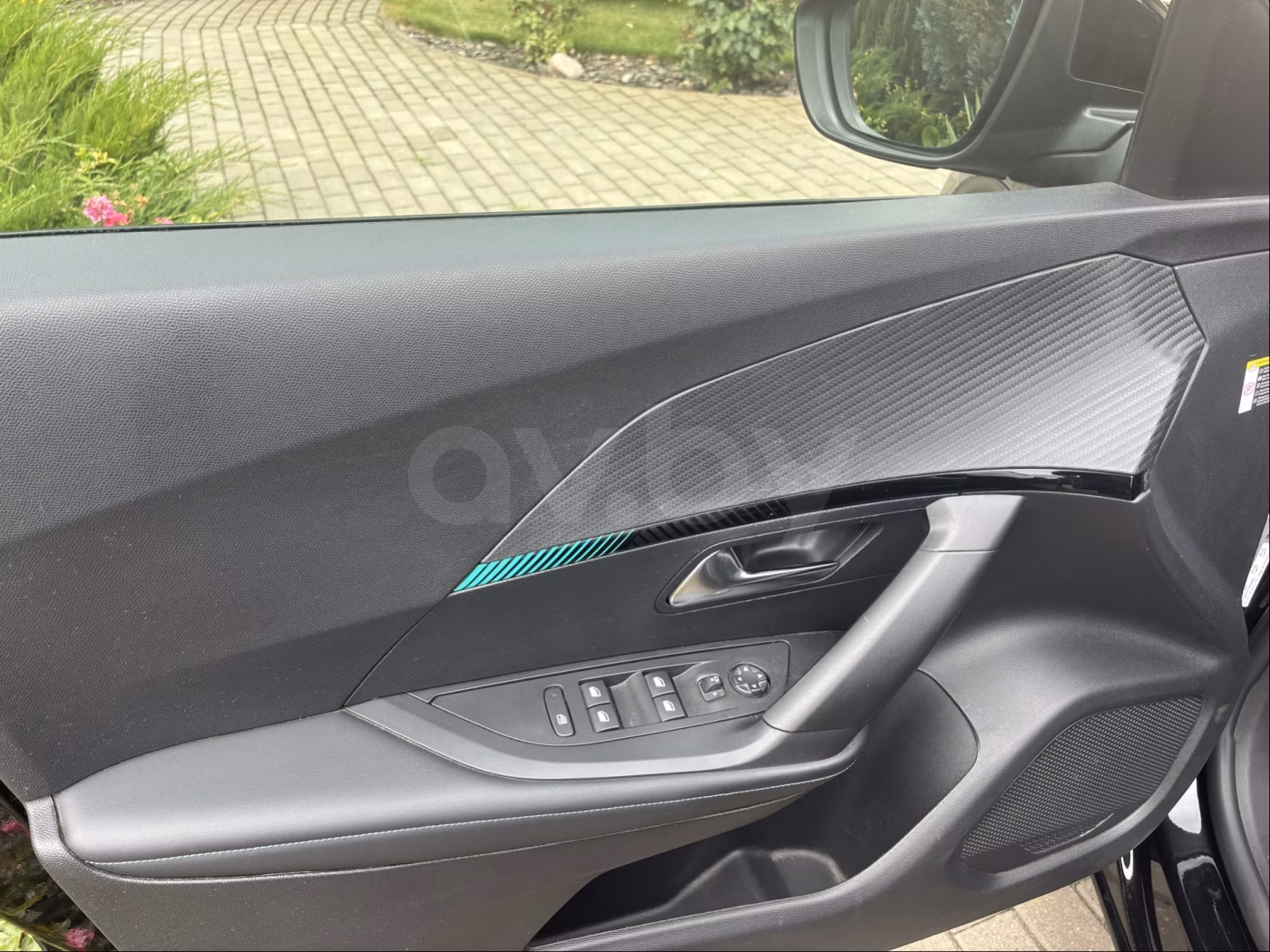 Peugeot 2008 фото 15
