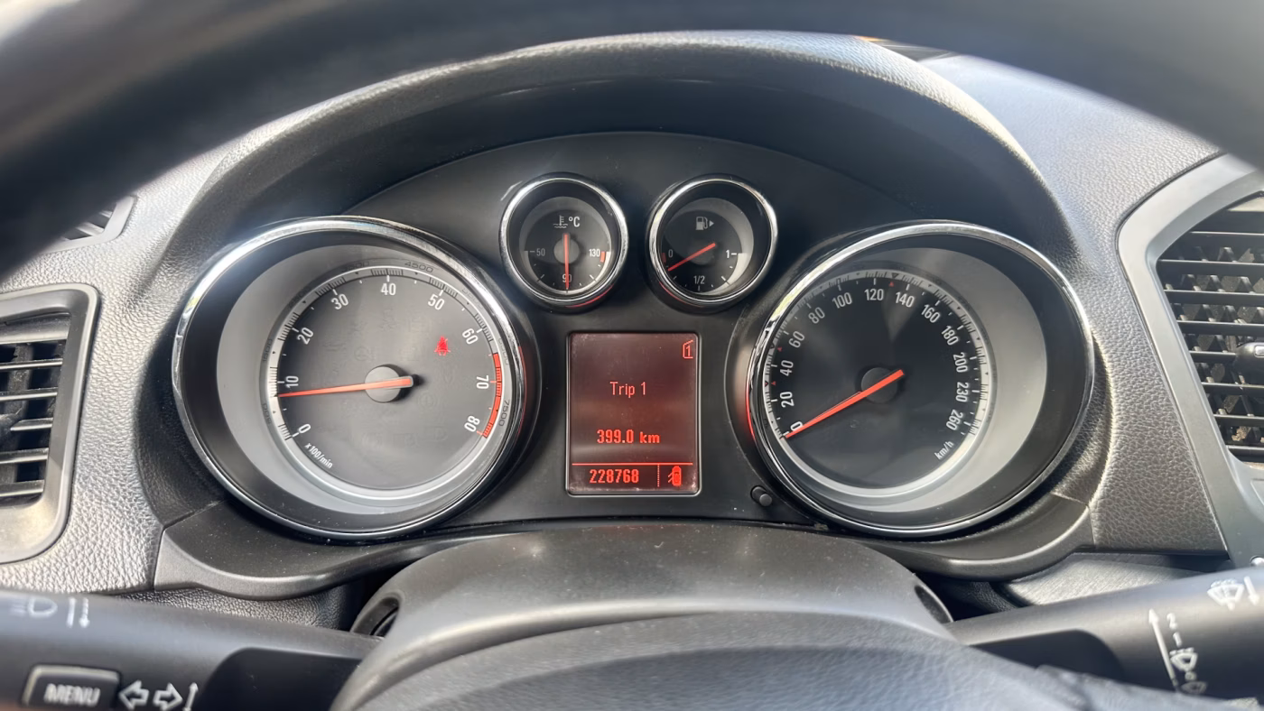 Opel Insignia фото 25