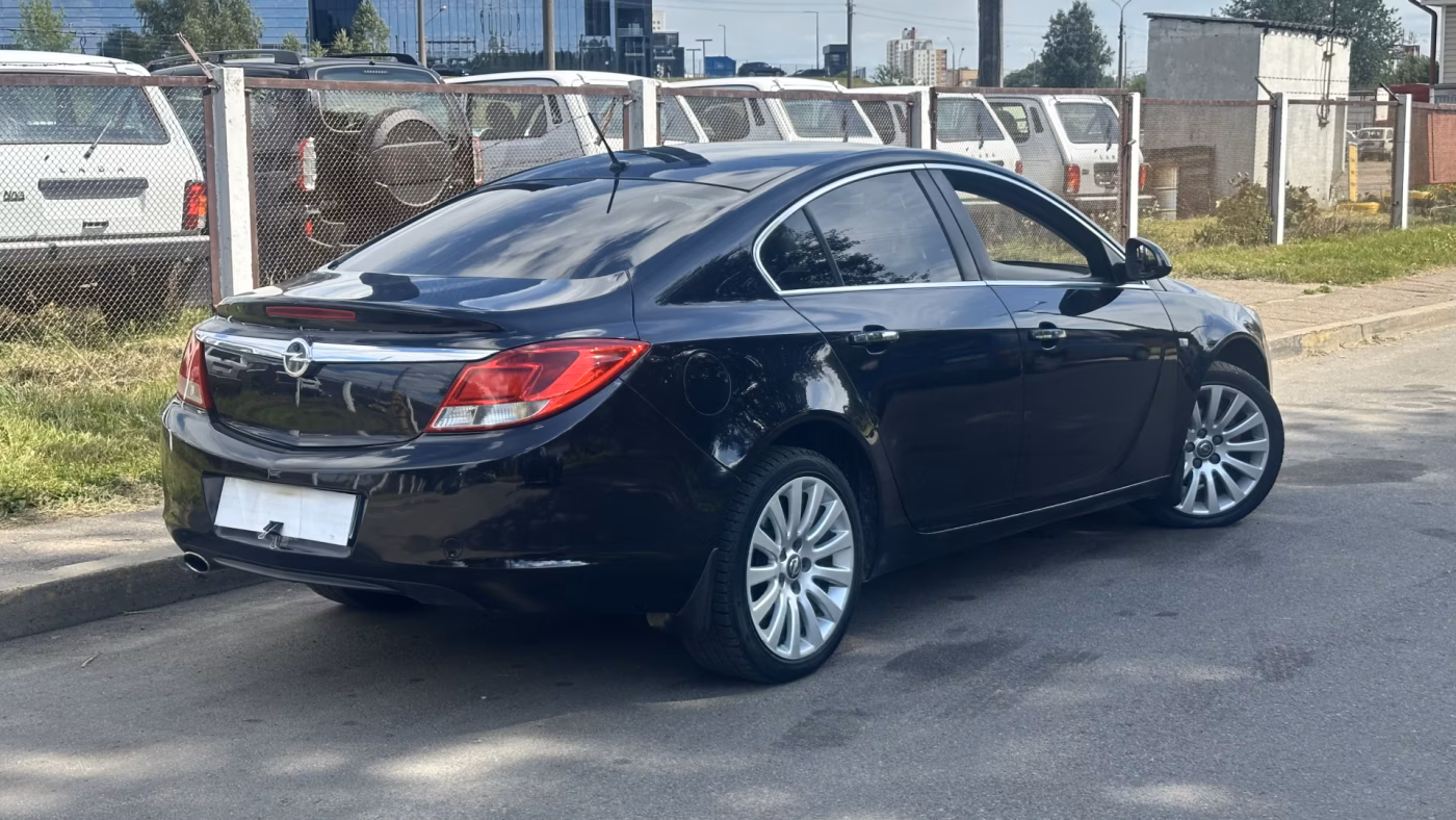 Opel Insignia фото 20