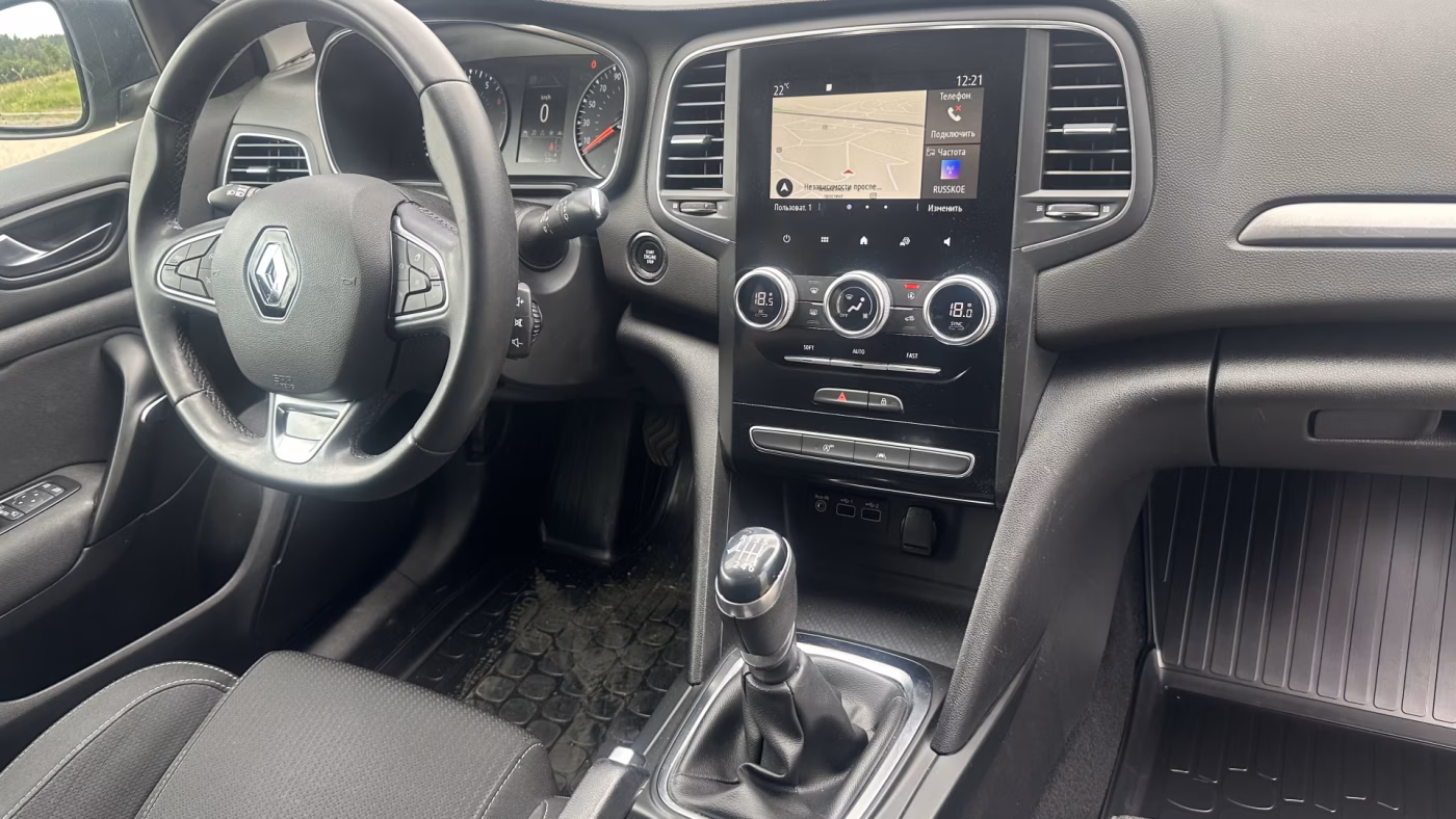 Renault Megane фото 17