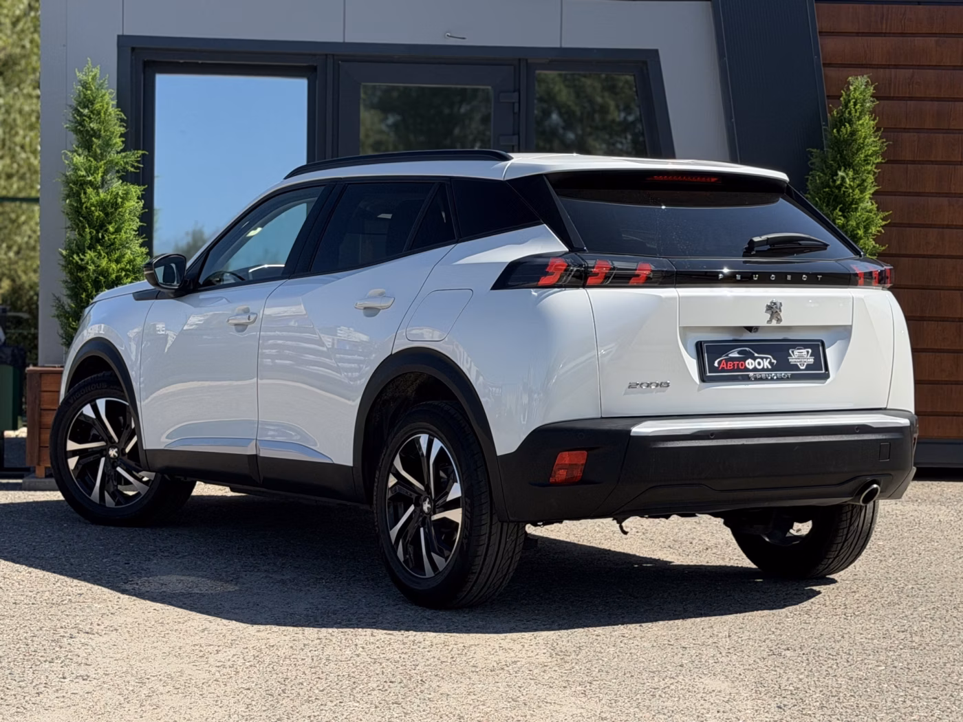 Peugeot 2008 фото 5