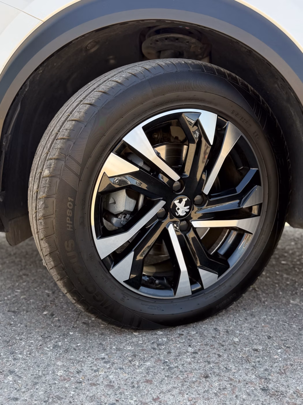 Peugeot 2008 фото 28