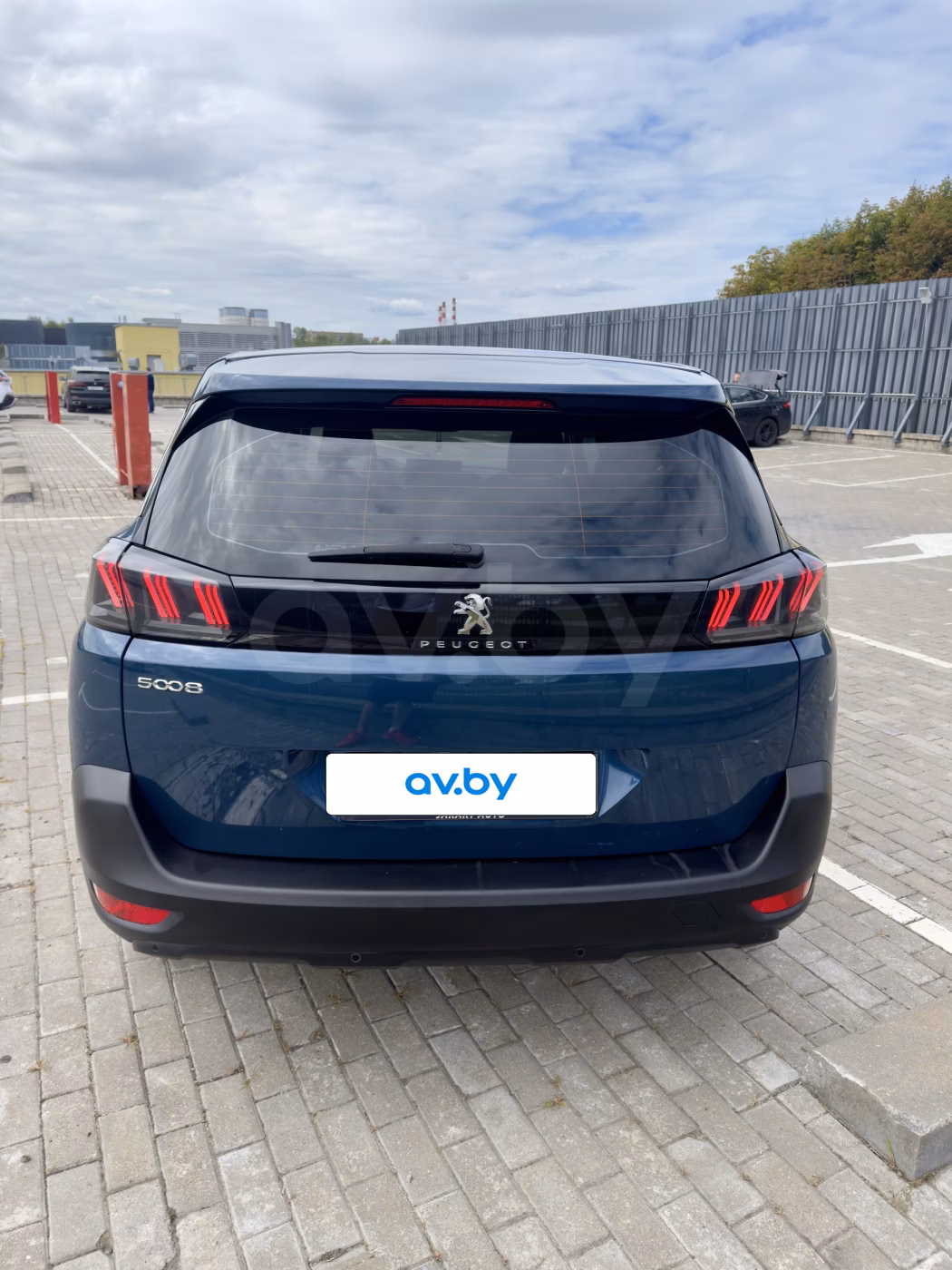 Peugeot 5008 фото 5