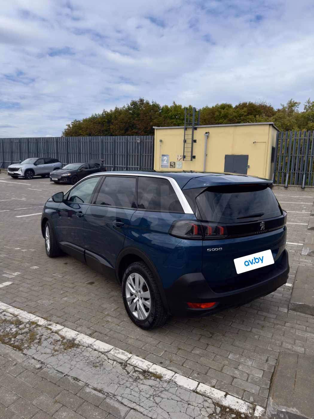 Peugeot 5008 фото 4
