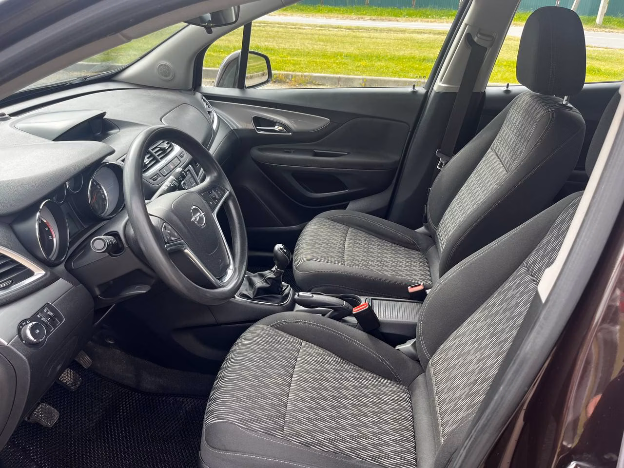 Opel Mokka фото 10