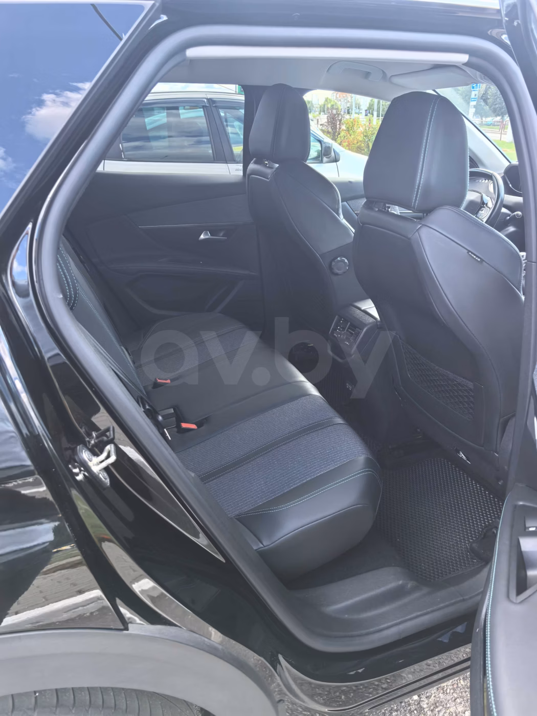 Peugeot 3008 фото 9