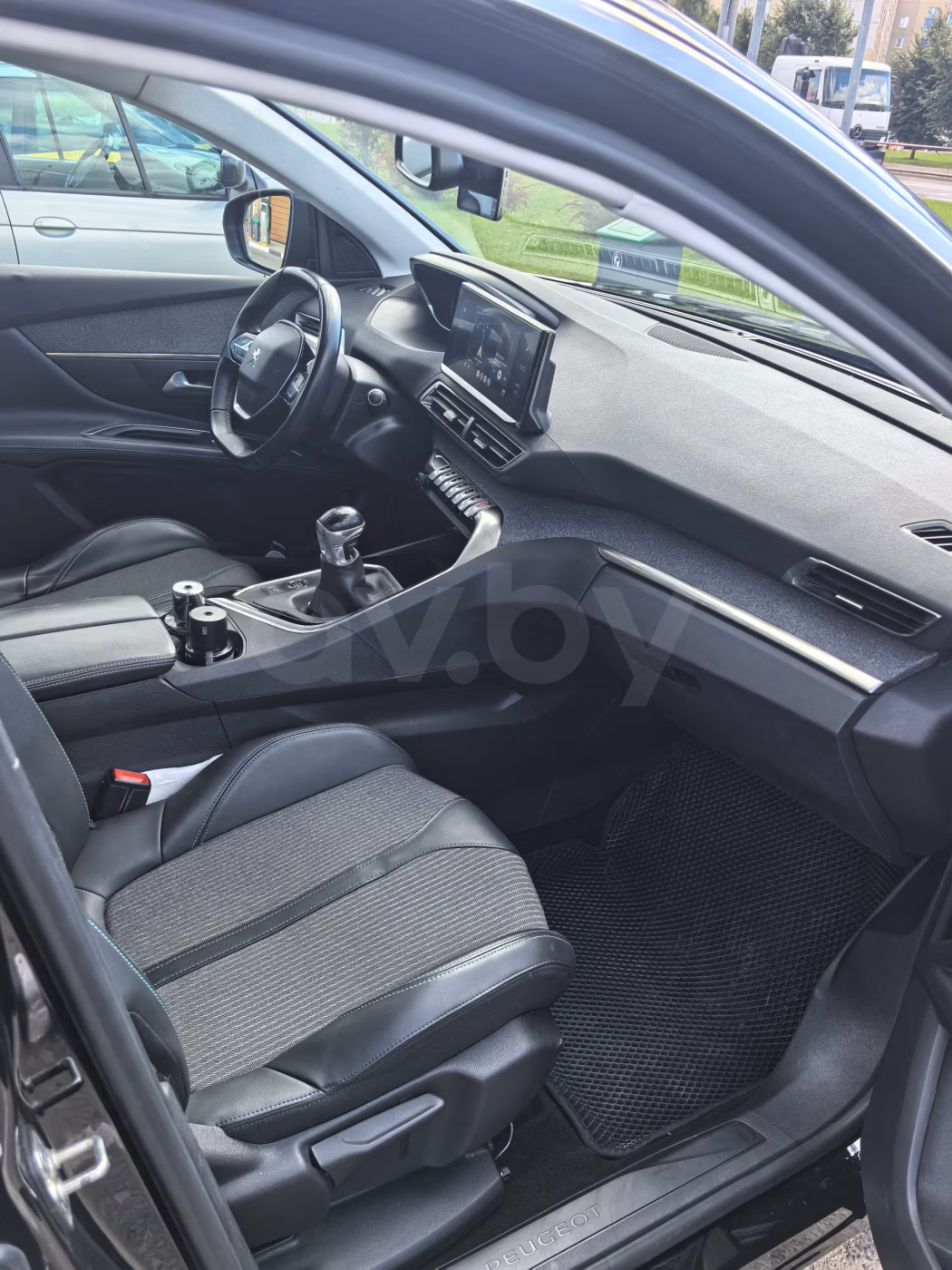 Peugeot 3008 фото 10