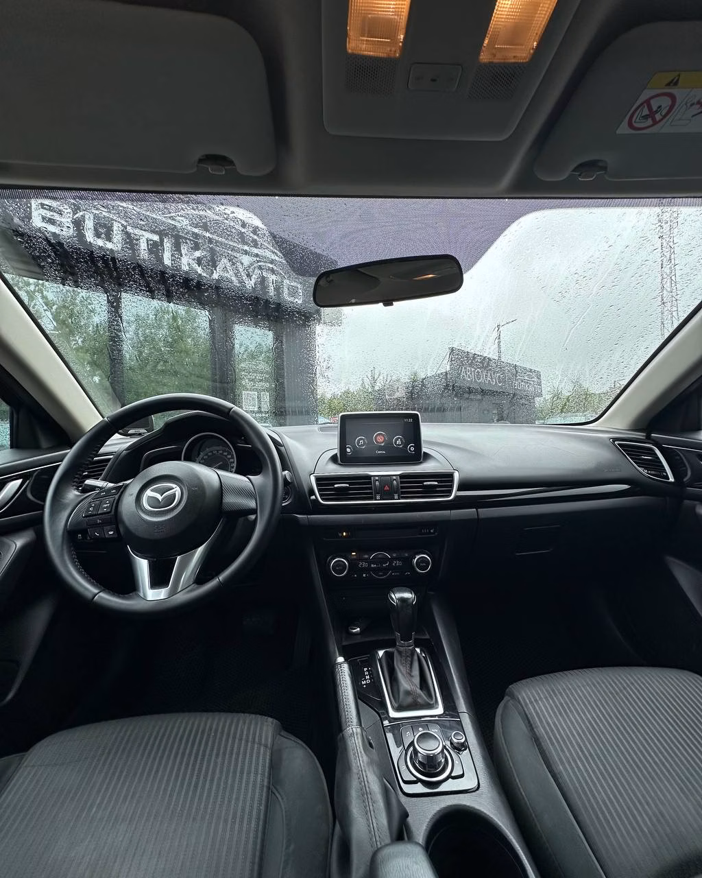 Mazda 3 фото 9