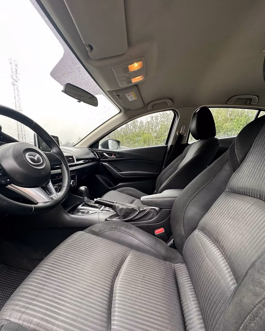 Mazda 3 фото 10