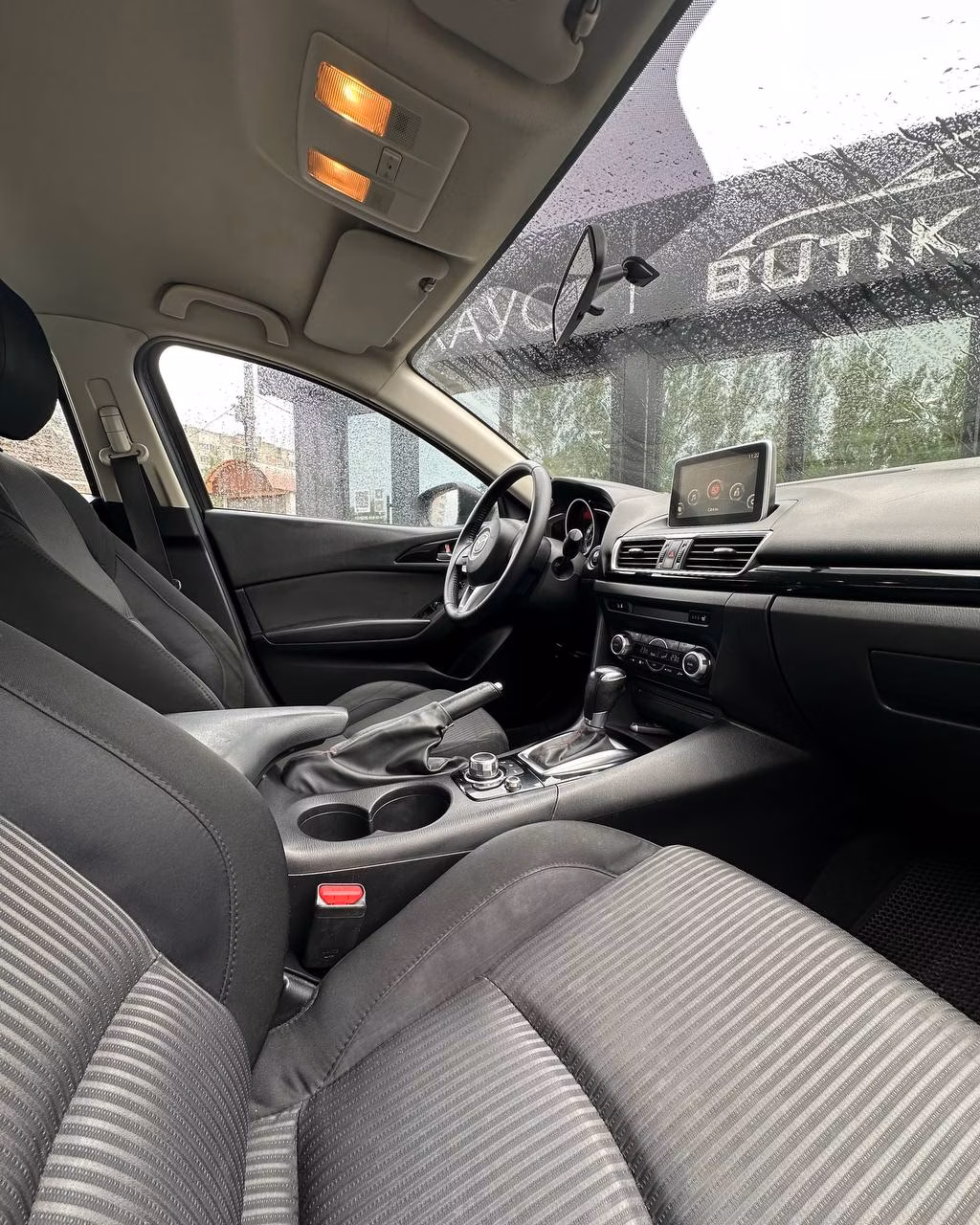 Mazda 3 фото 12
