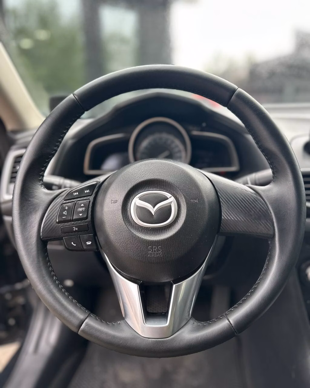 Mazda 3 фото 16