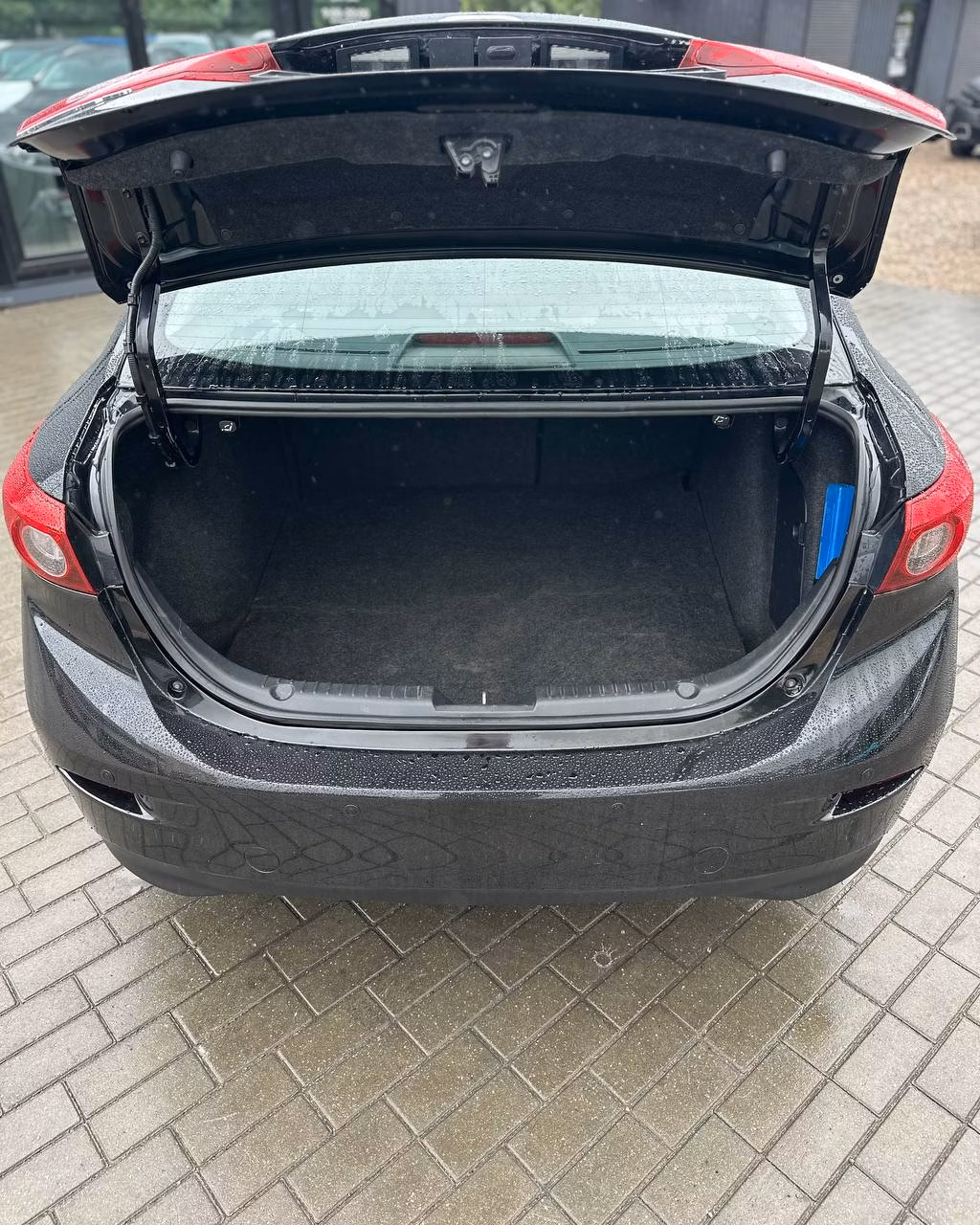 Mazda 3 фото 17