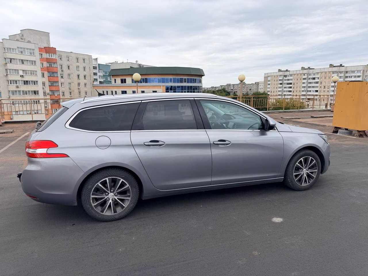 Peugeot 308 фото 4