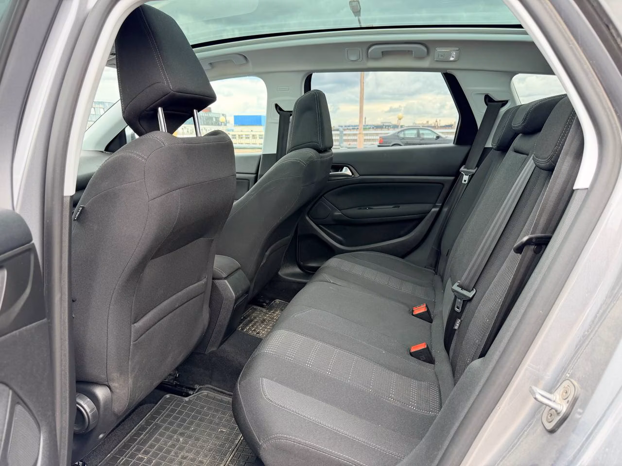 Peugeot 308 фото 10