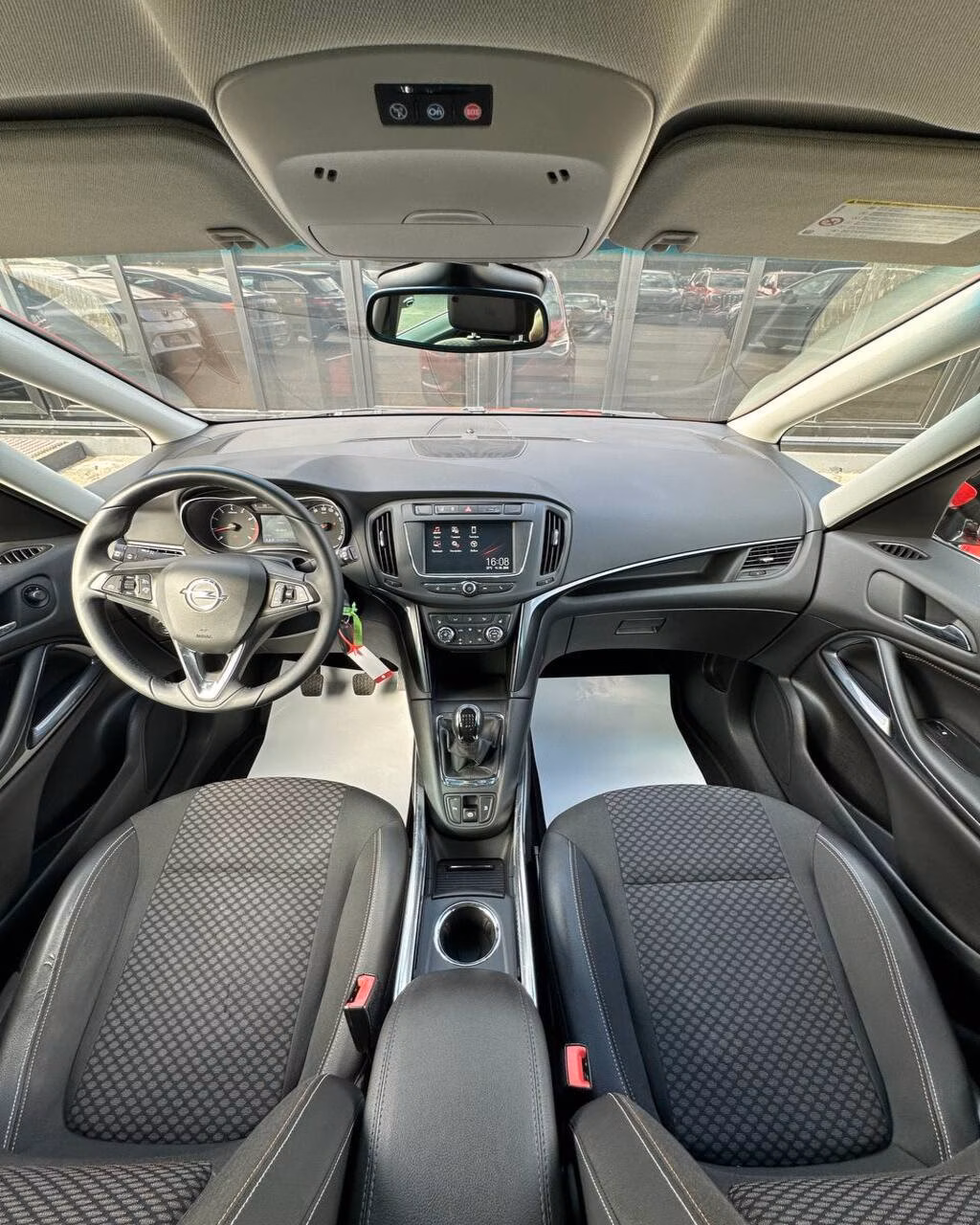 Opel Zafira фото 10