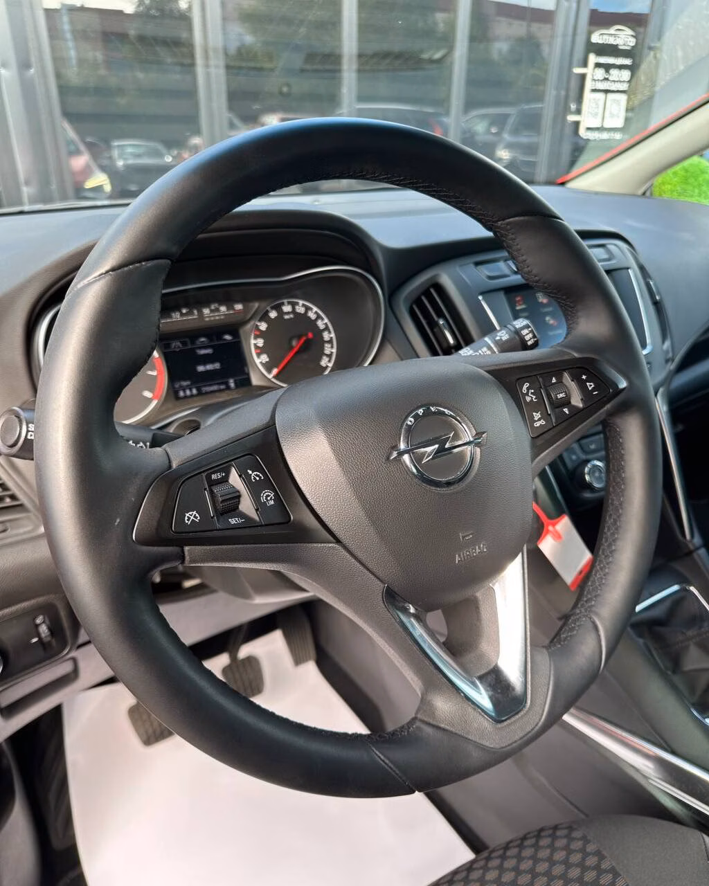 Opel Zafira фото 15
