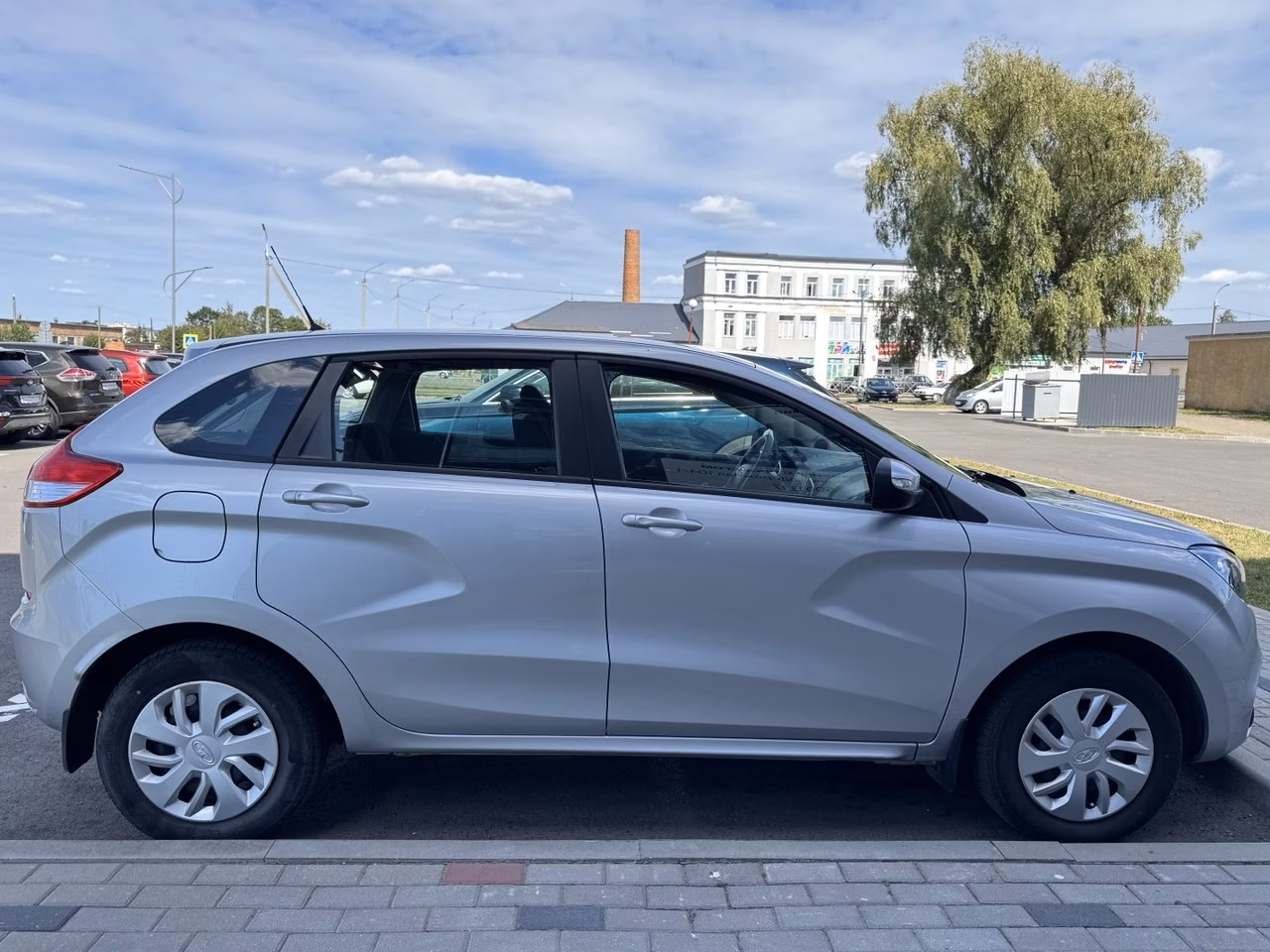 Lada (ВАЗ) XRAY фото 7