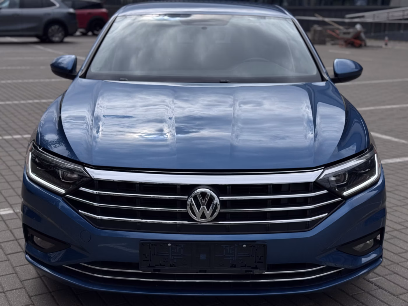 Volkswagen Jetta фото 2