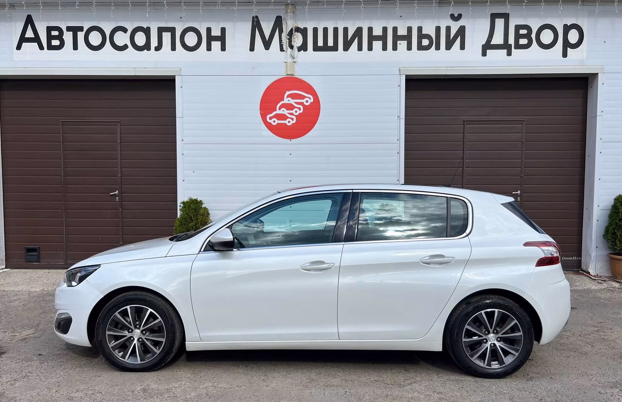 Peugeot 308 фото 2