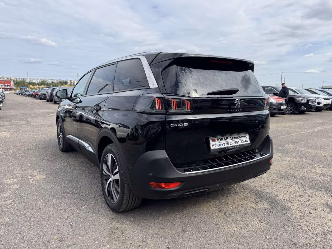 Peugeot 5008 фото 6