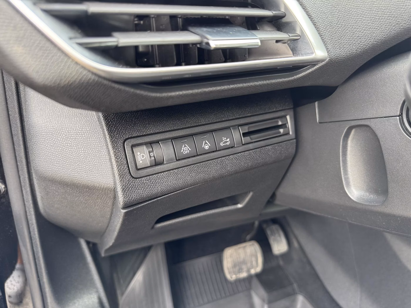 Peugeot 5008 фото 20
