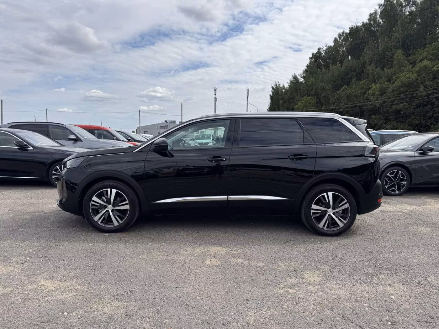 Peugeot 5008 фото 9