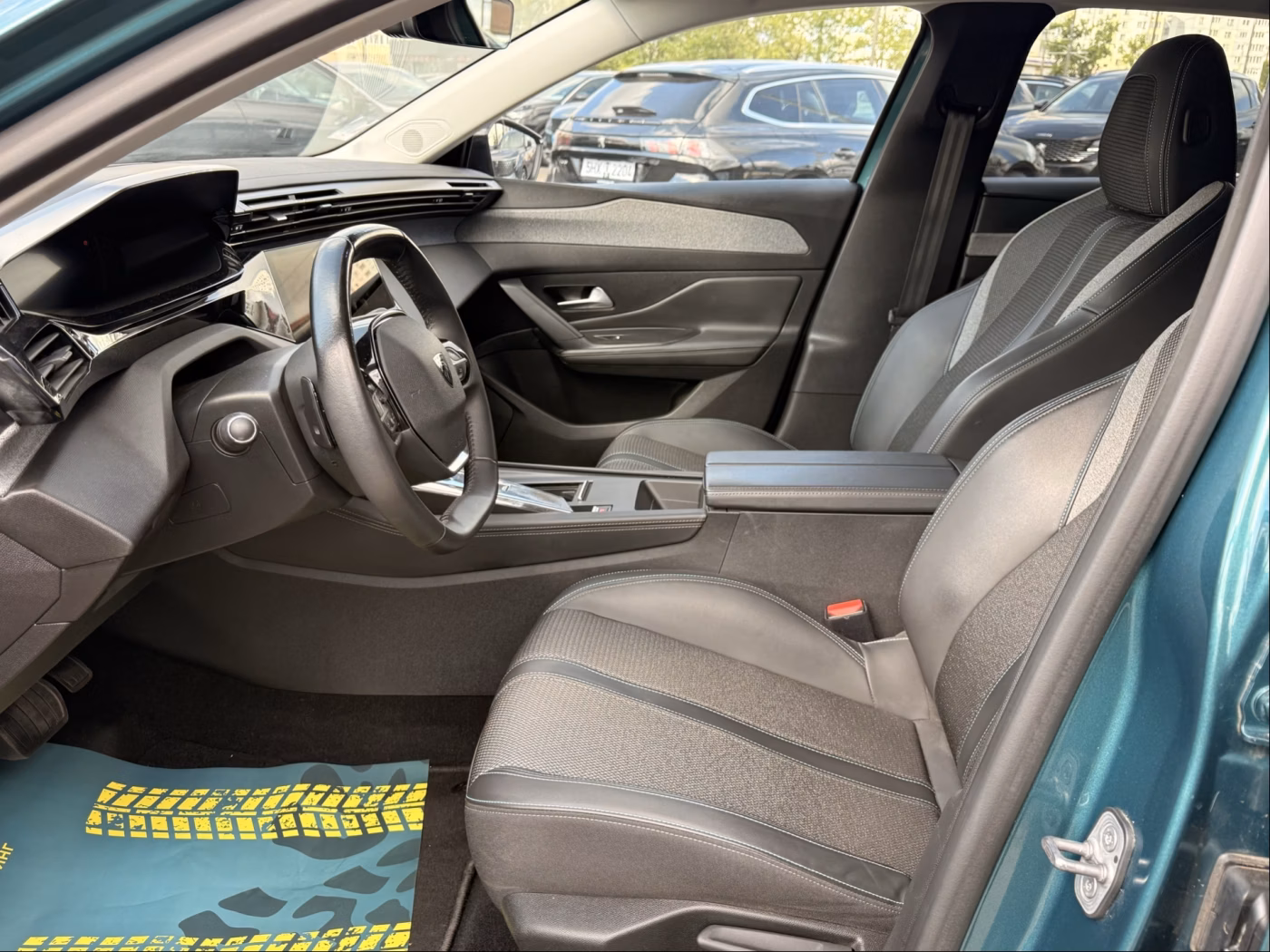 Peugeot 308 фото 14
