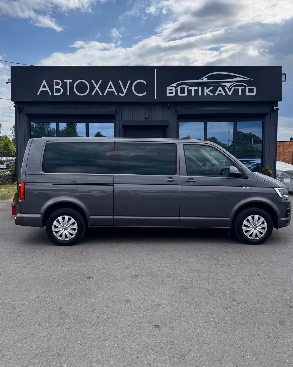 Volkswagen Caravelle фото 8