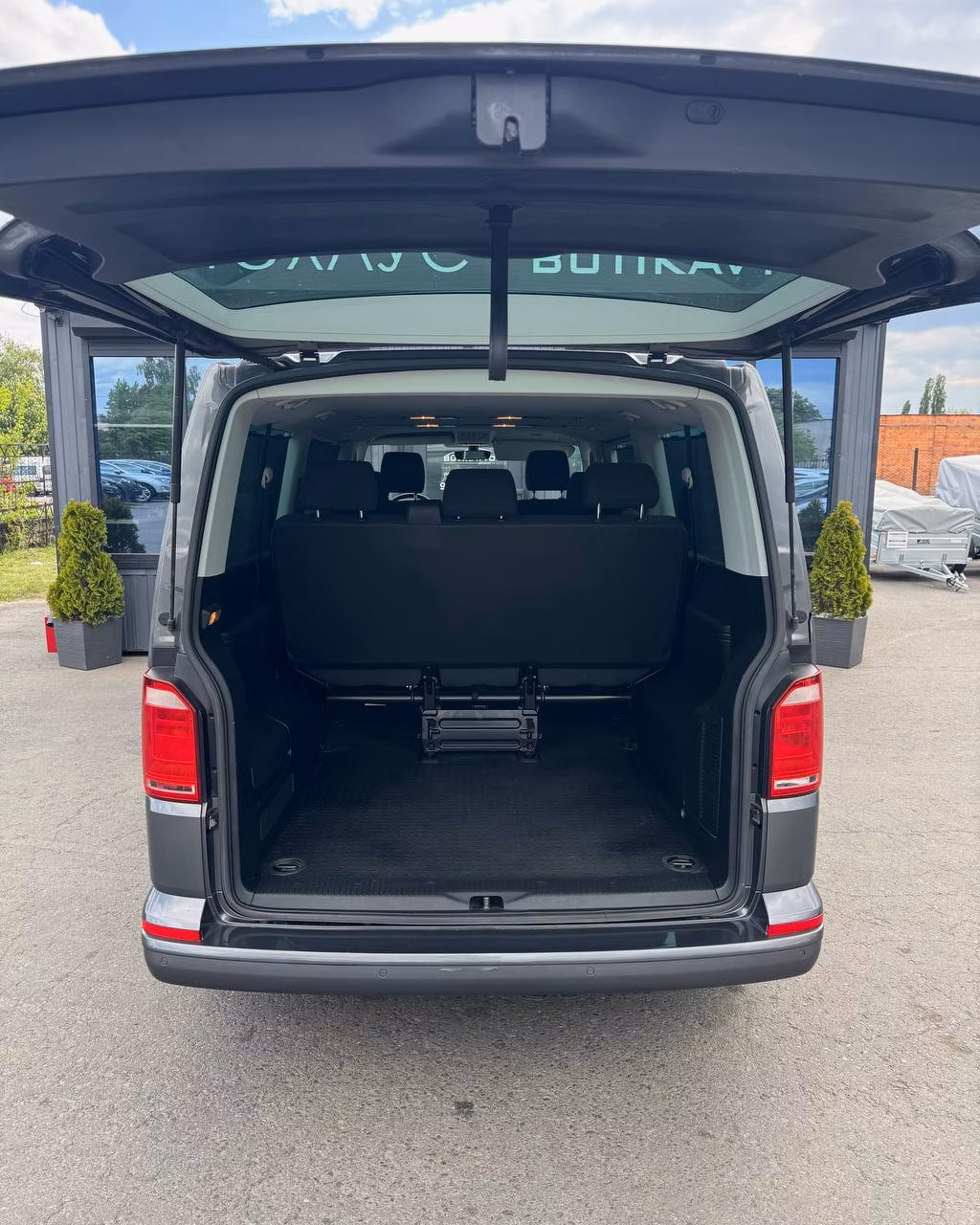 Volkswagen Caravelle фото 15
