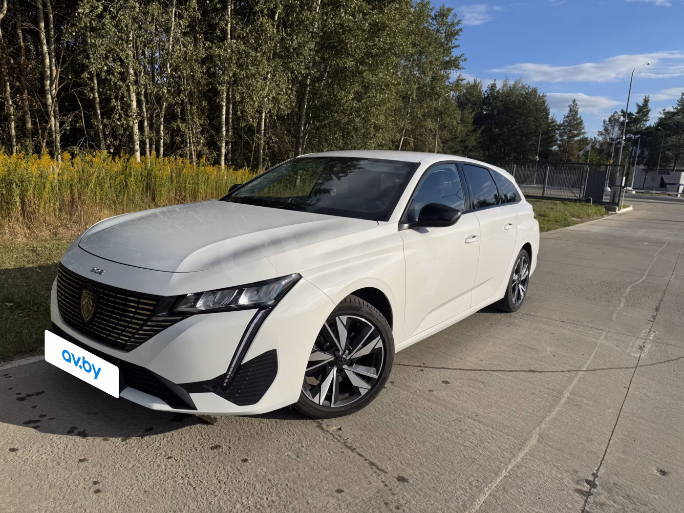Peugeot 308 фото 2