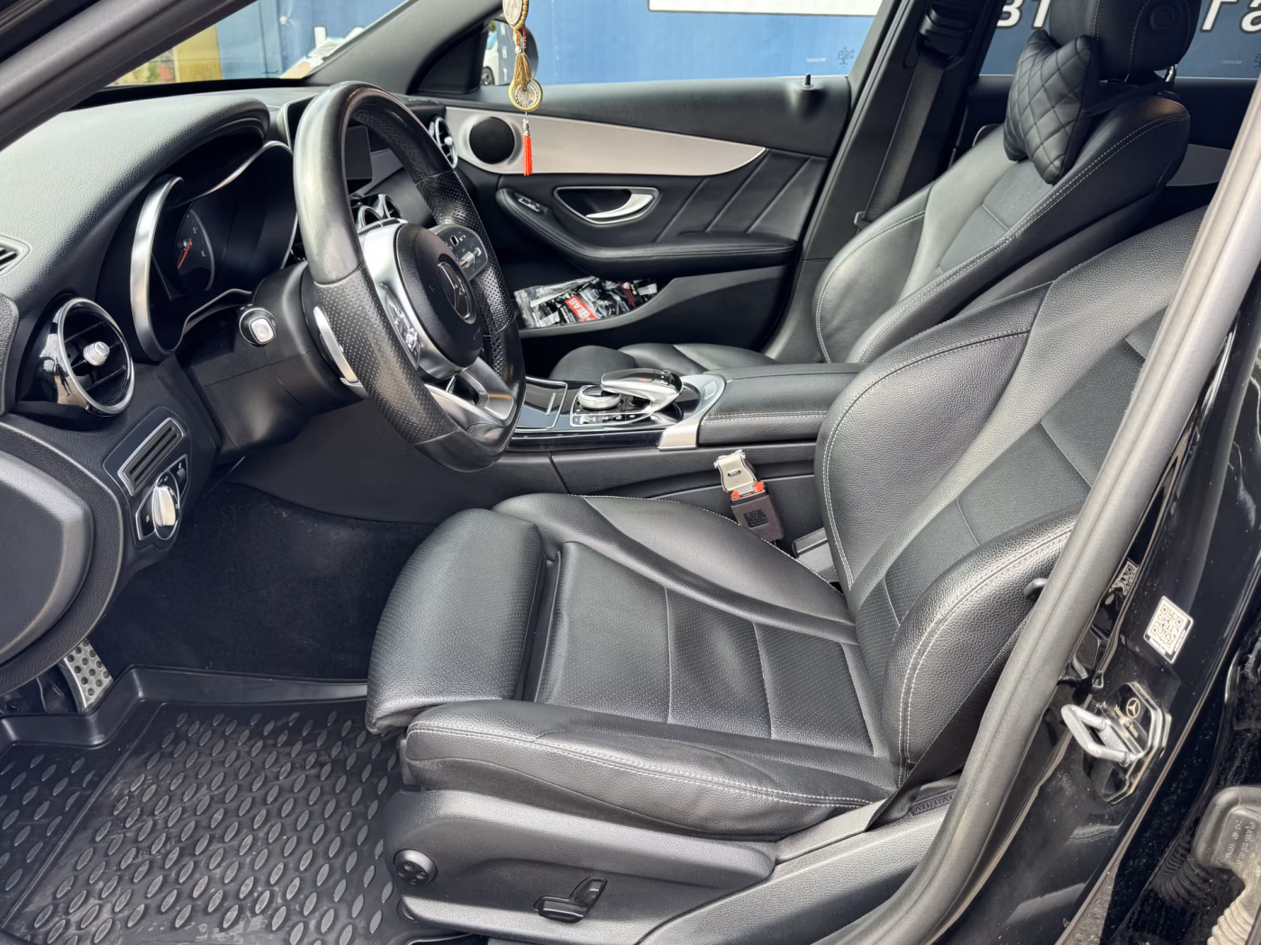 Mercedes-Benz C-Класс фото 10