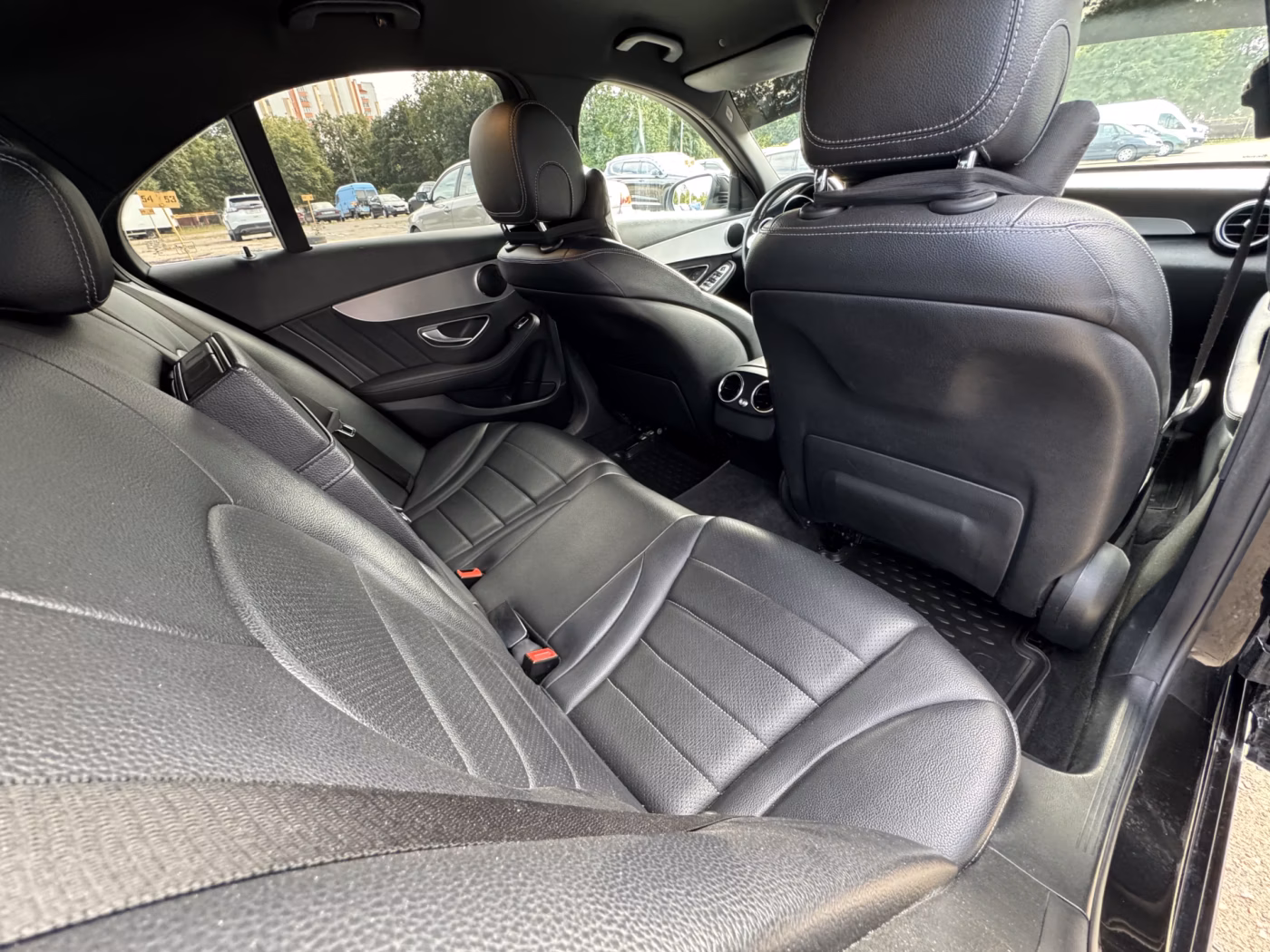 Mercedes-Benz C-Класс фото 16