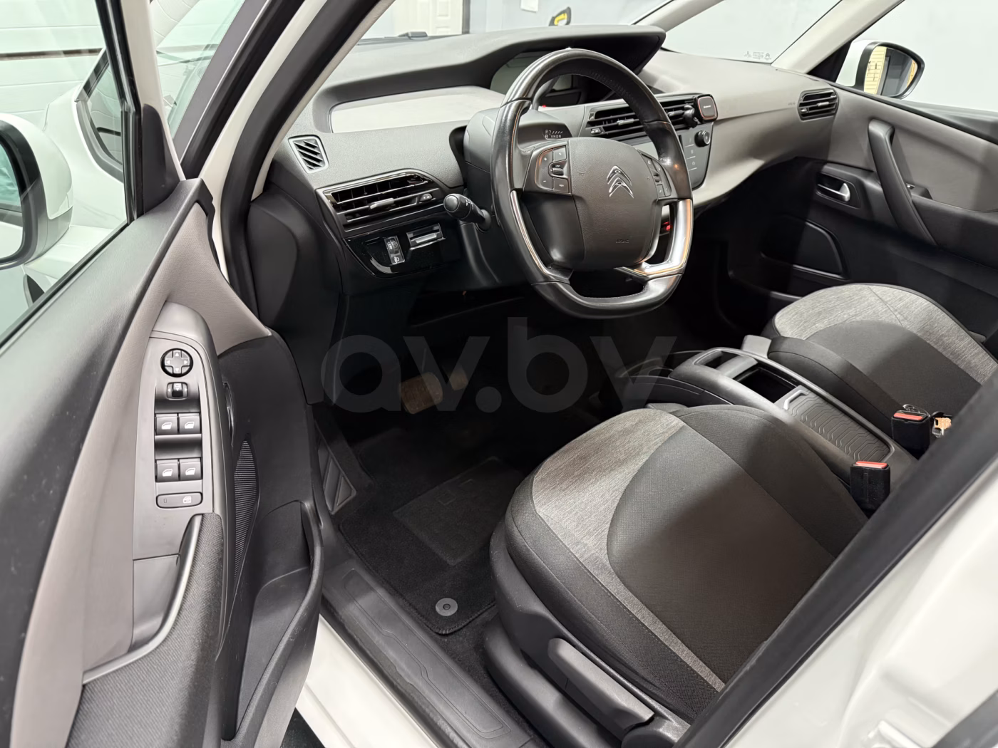 Citroen C4 Grand Spacetourer фото 11