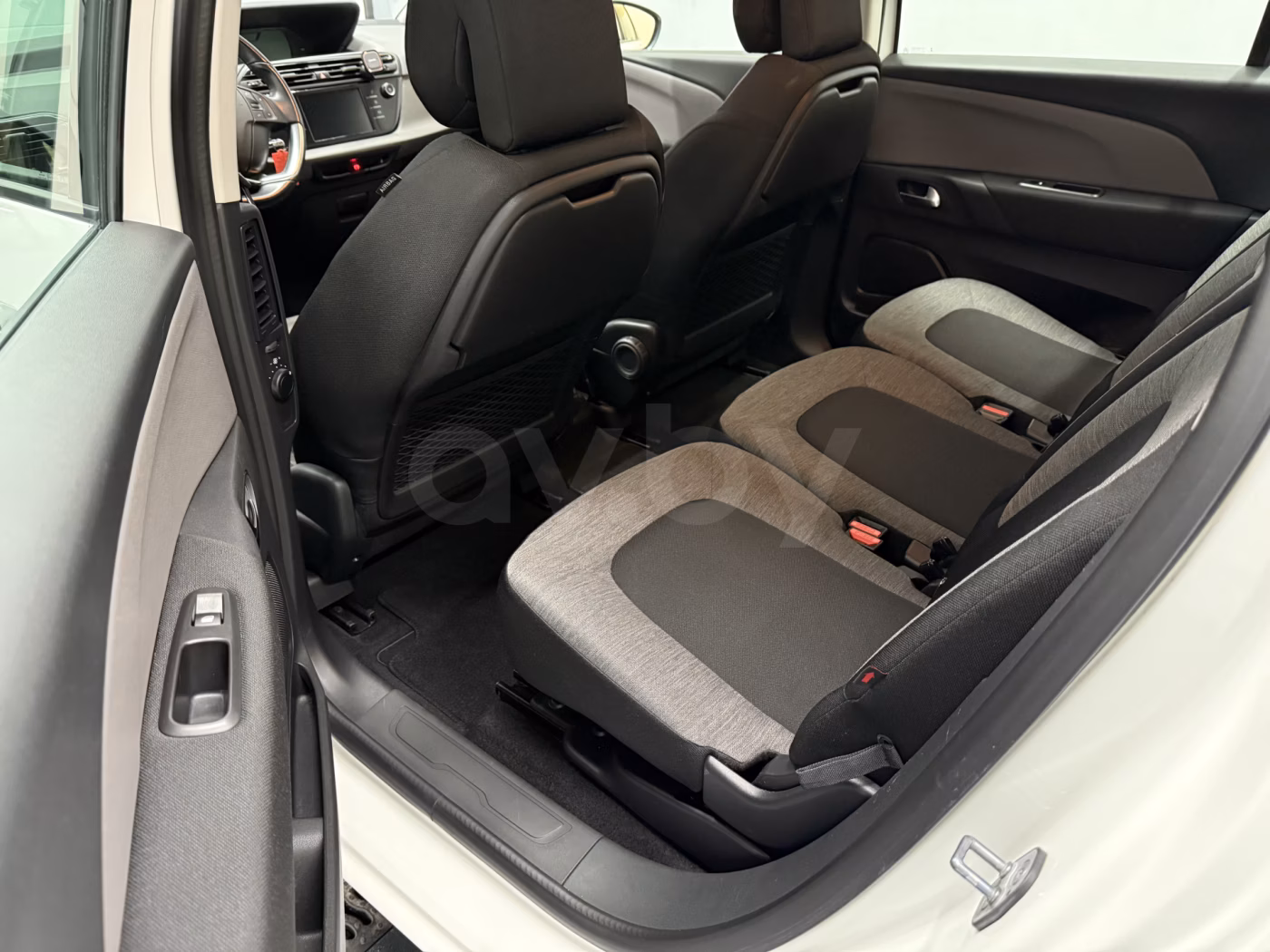 Citroen C4 Grand Spacetourer фото 10