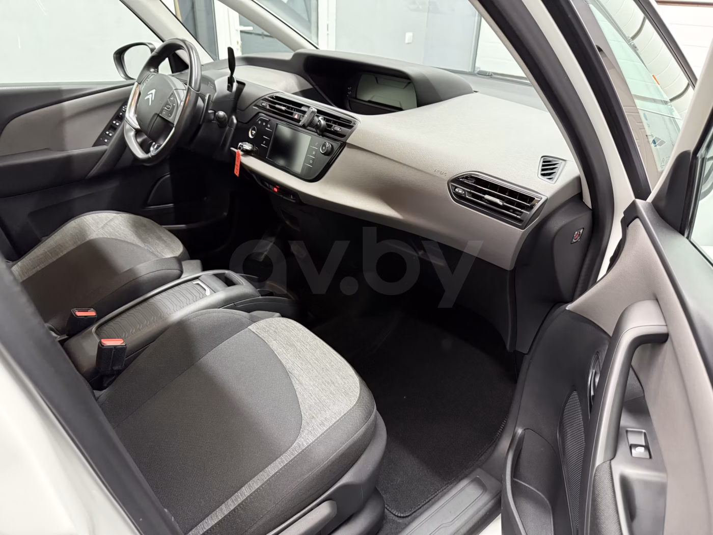 Citroen C4 Grand Spacetourer фото 6