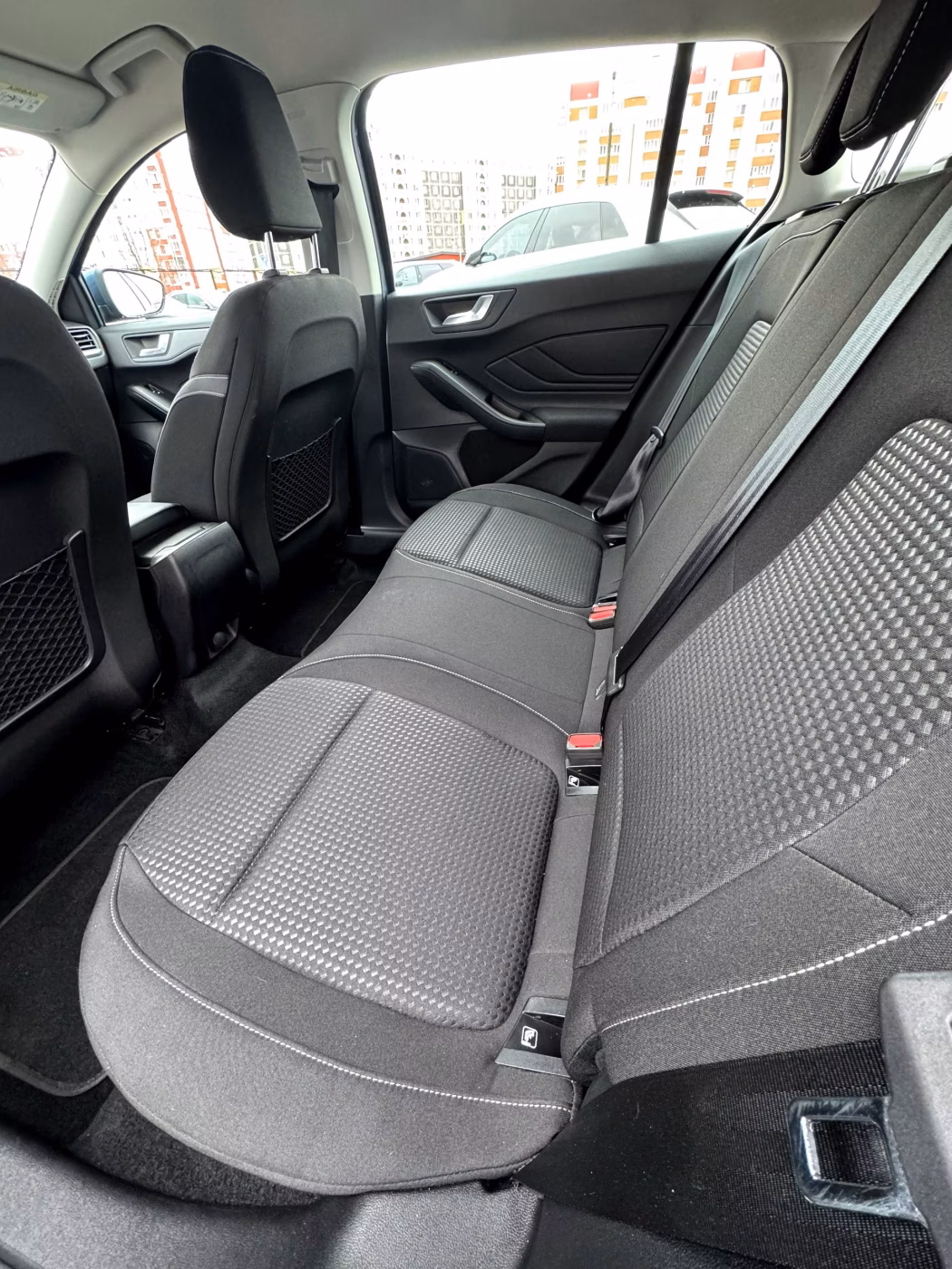 Ford Focus фото 11